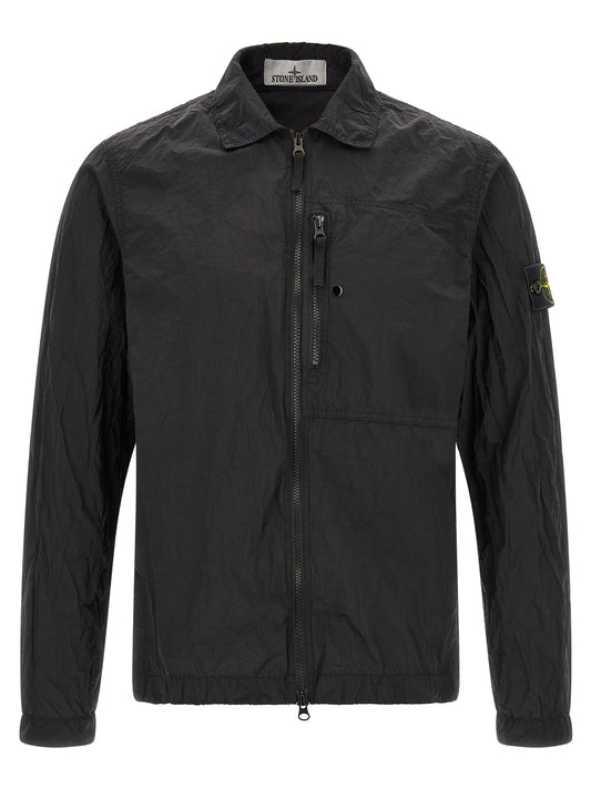 Overshirt by Stone Island for men in polyamide black presents a discerning silhouette, showcasing a sophisticated and for a truly discerning finish.