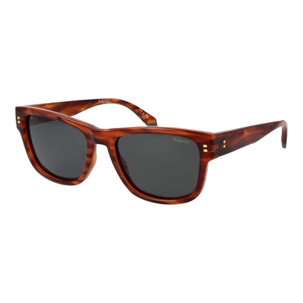 Sunglasses by Polaroid for men in plastic and brown featuring an stylish full-rim square frame design with a sophisticated brown coloured frame finish and high-performance polarized category-3-dark-tint lens.