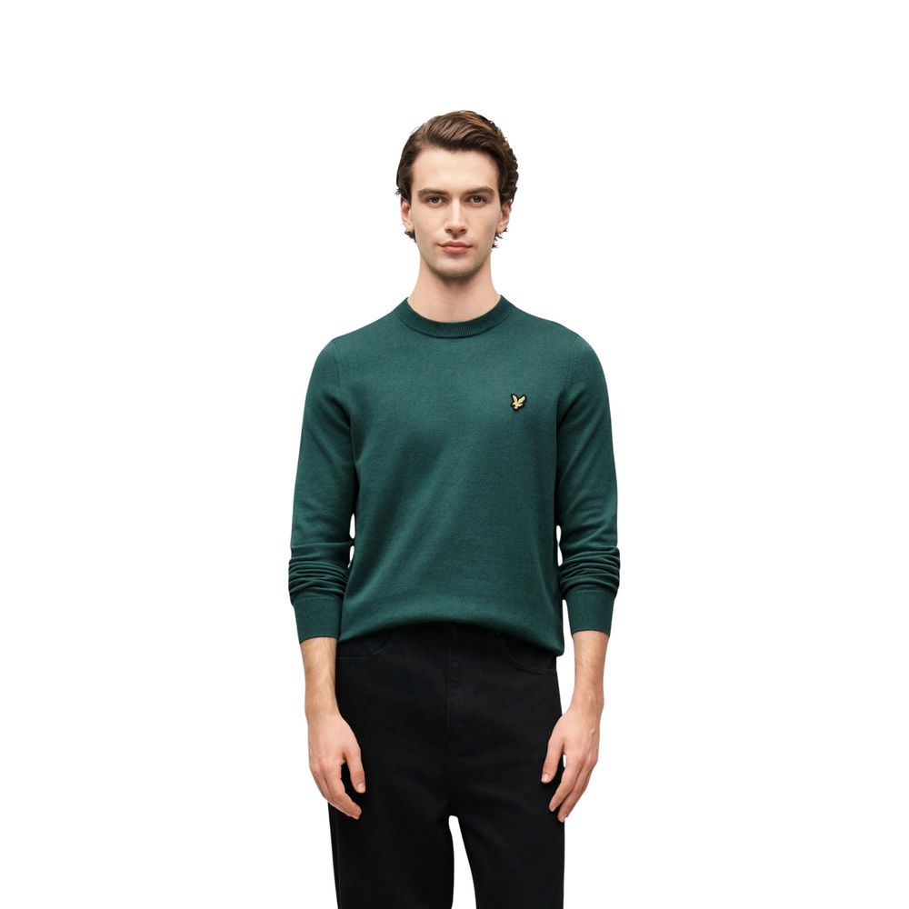 Sweater by Lyle & Scott for men in cotton green showcases a downtown chic silhouette, artfully finished with a downtown chic crew neckline and for a sophisticated, high-end look.