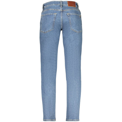 Jeans by Hugo Boss for men in stretch denim cotton blue features an sophisticated and regular-fit with a precise long, creating a sophisticated and sophisticated silhouette.