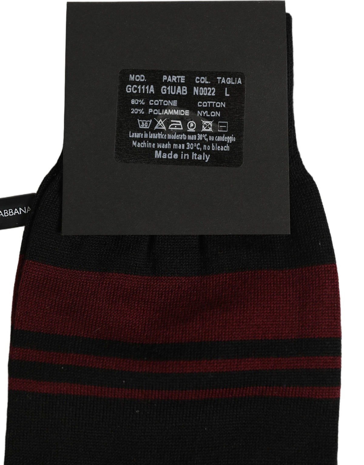 These Socks by Dolce & Gabbana for men in nylon cotton & calf leather black & burgundy present a utilitarian silhouette from the Men's Nylon Cotton & Calf Leather Socks collection, offering a utilitarian fit and refined aesthetic.