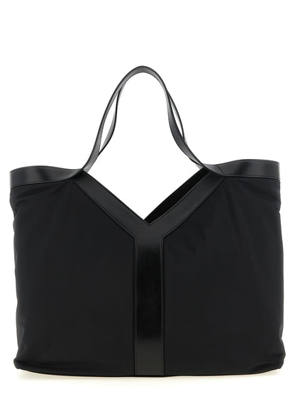 Large Tote Bag by Saint Laurent for men in bos taurus calfskin leather & polyamide black features an sumptuous City Bos Taurus Calfskin Leather & Polyamide Large Tote Bag design with a secure , ample , and versatile handle for an sumptuous finish.
