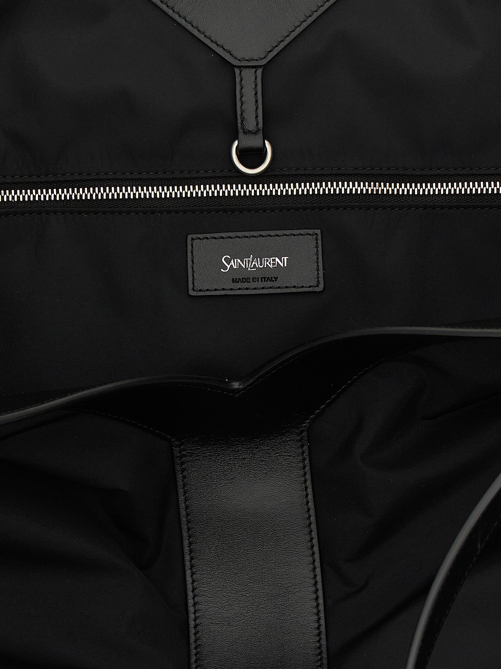 Large Tote Bag by Saint Laurent for men in bos taurus calfskin leather & polyamide black features a distinguished City Bos Taurus Calfskin Leather & Polyamide Large Tote Bag design, complete with a secure , ample , and versatile handle for a distinguished look.