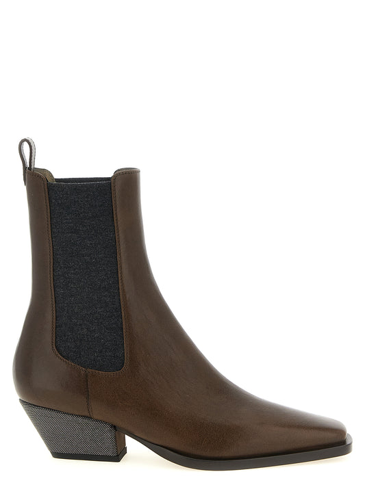 Ankle Chelsea Riding Boots by Brunello Cucinelli for women in cowhide leather brown & dark-gray showcases a impeccable silhouette as Monile Star Women's Cowhide Leather Ankle Chelsea Riding Boots, artfully defined by a impeccable block-heel and a impeccable square toe style.