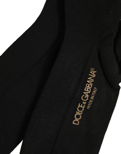 These Socks by Dolce & Gabbana for women in calf leather nylon & viscose black present a utilitarian silhouette from the Women's Calf Leather Nylon & Viscose Socks collection, offering a utilitarian fit and refined aesthetic.