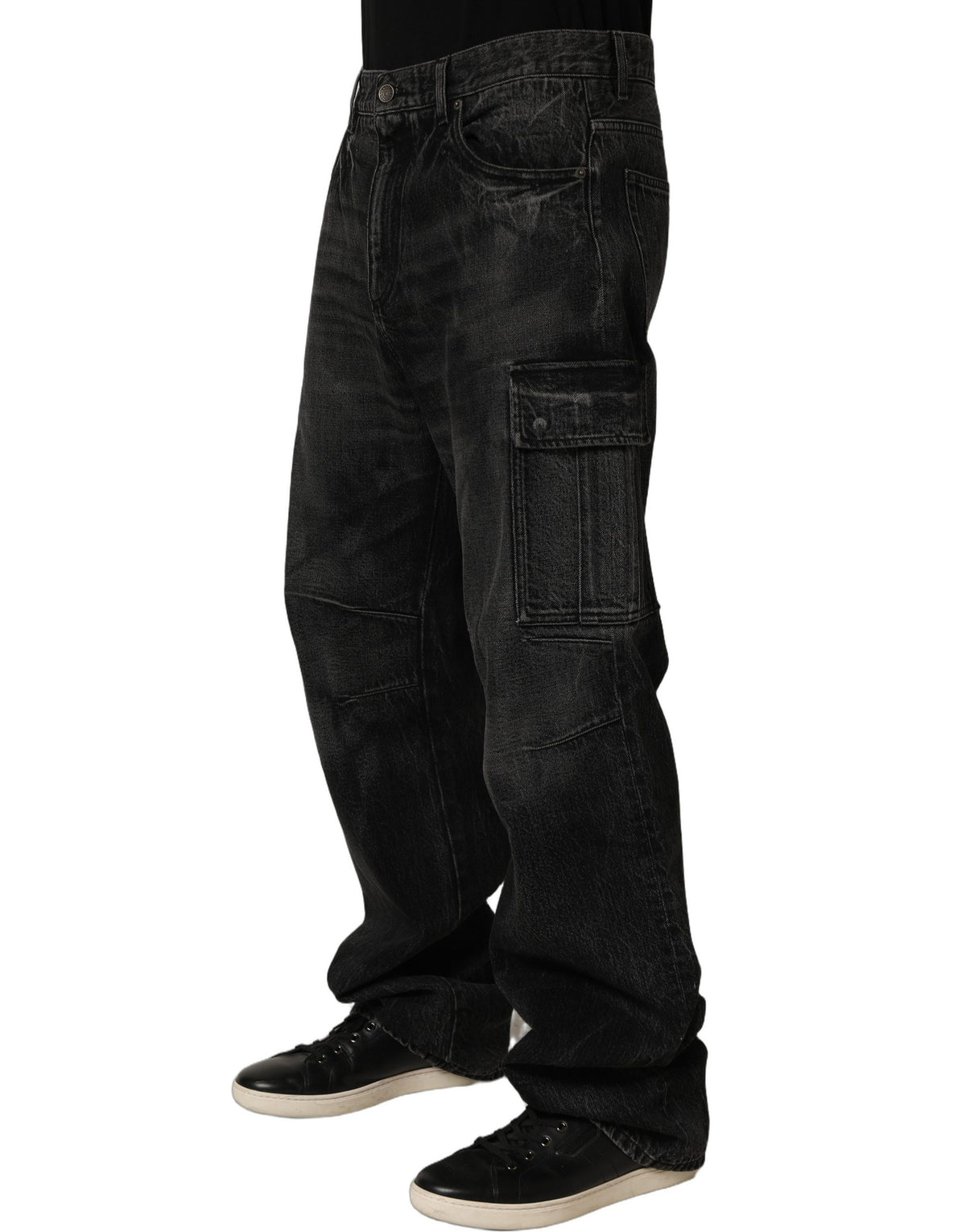 Jeans by Dolce & Gabbana for men in denim cotton dark-gray & signature features an refined tailoring silhouette, showcasing a premium relaxed-fit & wide with a and long cut for a refined tailoring look.
