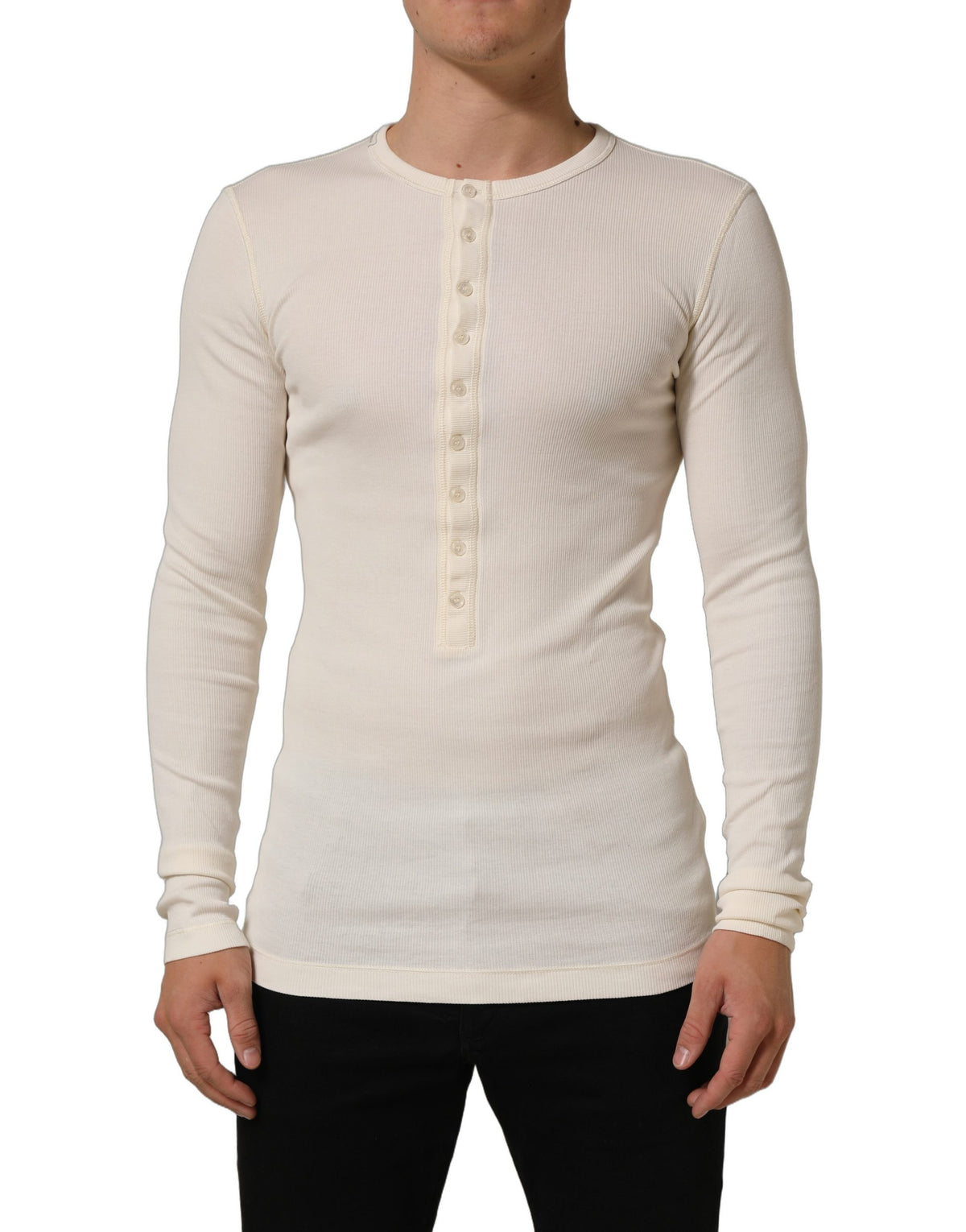 T-Shirt by Dolce & Gabbana for men in cotton cream & white features an on trend silhouette, perfectly showcasing a on trend and for an elevated aesthetic.