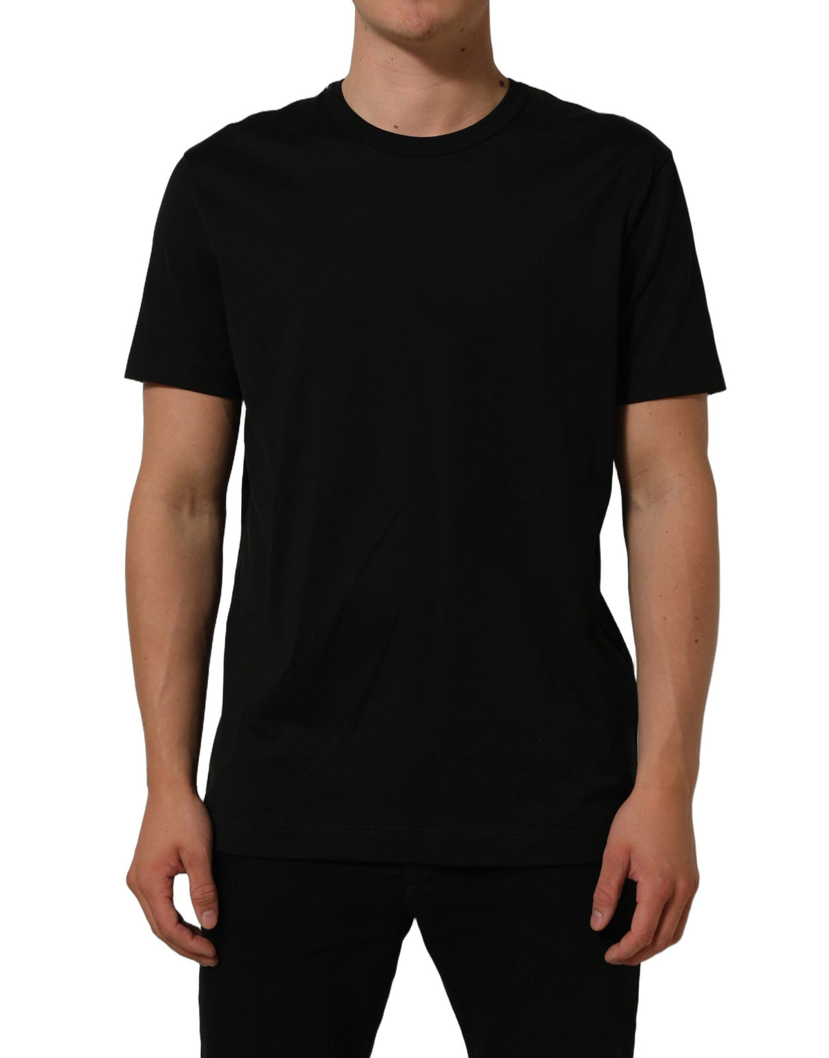 T-Shirt by Dolce & Gabbana for men in cotton black showcases a chic silhouette, artfully detailed with a chic crew neckline and for a chic finish.