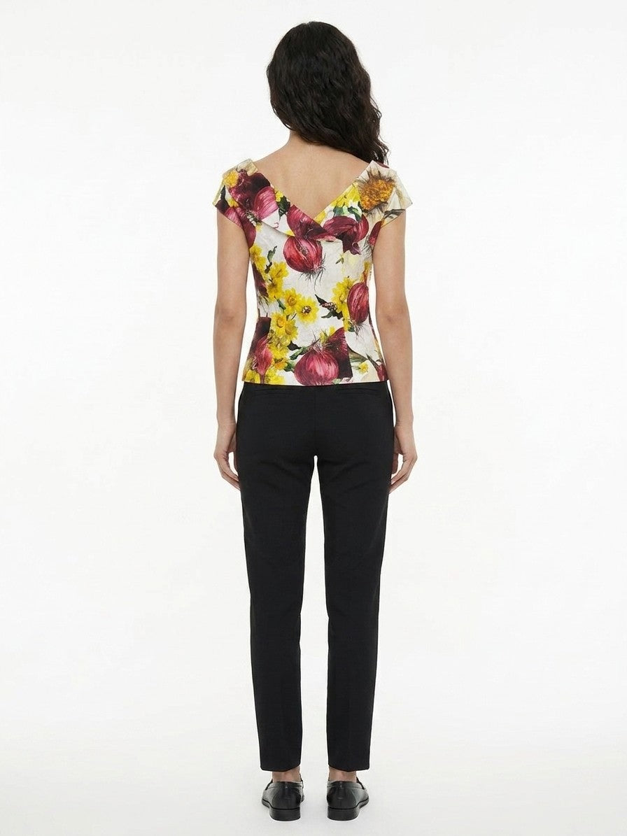 Shirt by Dolce & Gabbana for women in rayon silk & cotton multicolor & patterned presents a discerning silhouette, showcasing a sophisticated and for a truly discerning finish.