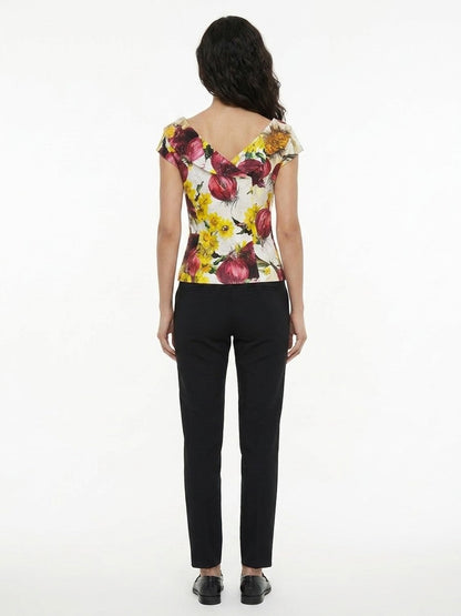 Shirt by Dolce & Gabbana for women in rayon silk & cotton multicolor & patterned presents a discerning silhouette, showcasing a sophisticated and for a truly discerning finish.