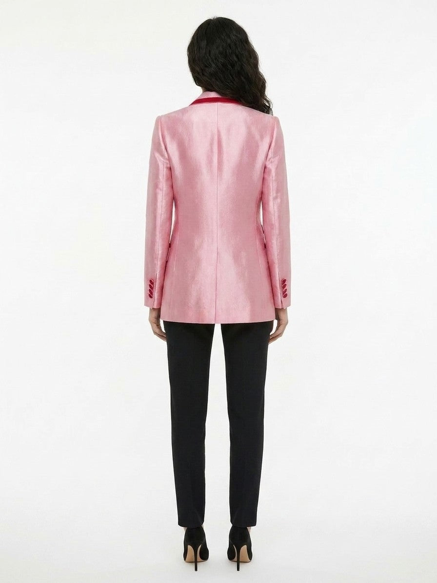 Blazer by Dolce & Gabbana for women in polyamide cotton silk & wool pink showcases a polished silhouette, highlighted by a refined and polished for a sophisticated finish.