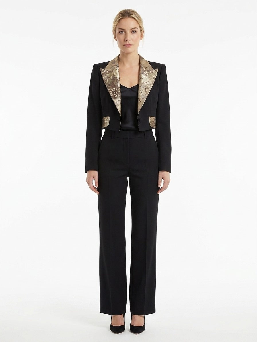 Blazer by Dolce & Gabbana for women in wool silk & viscose black features an stylish silhouette, showcasing a sophisticated and stylish for a truly stylish finish.