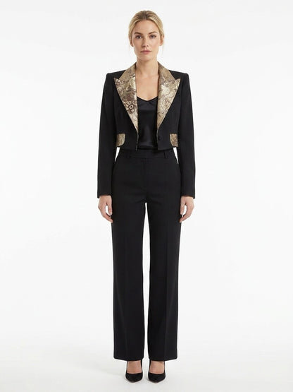 Blazer by Dolce & Gabbana for women in wool silk & viscose black features an stylish silhouette, showcasing a sophisticated and stylish for a truly stylish finish.