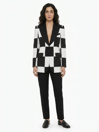 Blazer by Dolce & Gabbana for women in polyester cotton viscose & silk multicolor features an stylish silhouette, showcasing a sophisticated and stylish for a truly stylish finish.