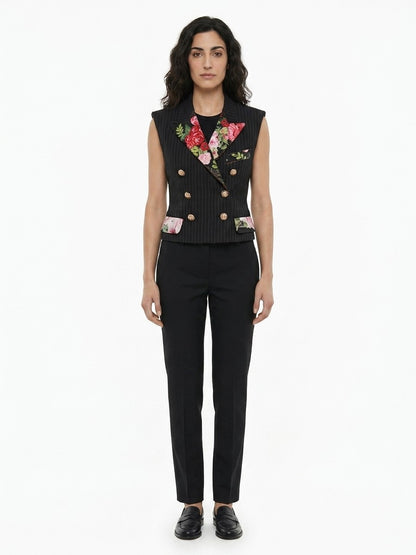 Blazer by Dolce & Gabbana for women in polyester cotton silk & wool multicolor showcases a polished silhouette, highlighted by a refined and polished for a sophisticated finish.