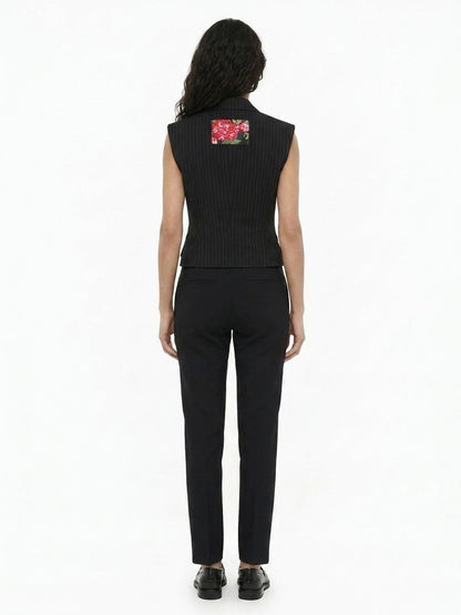 Blazer by Dolce & Gabbana for women in polyester cotton silk & wool multicolor features an crisp silhouette with sophisticated and a crisp for a truly crisp finish.