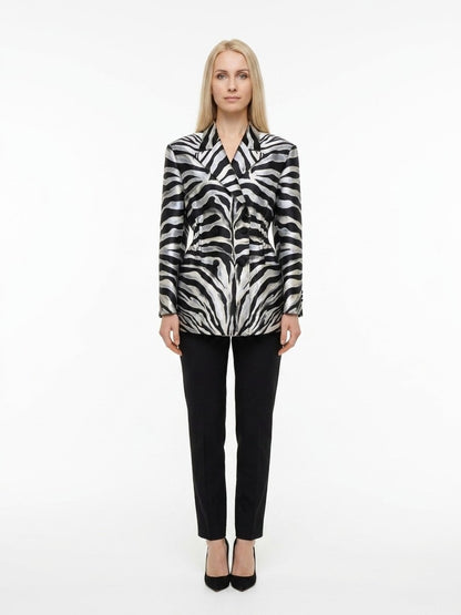 Blazer by Dolce & Gabbana for women in elastane polyester silk & viscose multicolor showcases a polished silhouette, highlighted by a refined and polished for a sophisticated finish.