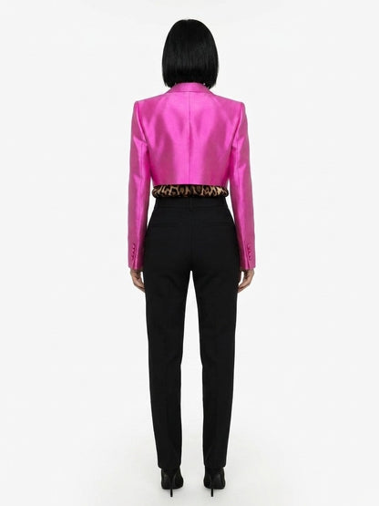 Blazer by Dolce & Gabbana for women in silk & polyester fuchsia features an crisp silhouette with sophisticated and a crisp for a truly crisp finish.