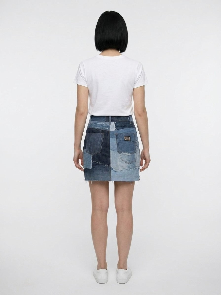 Skirt by Dolce & Gabbana for women in cotton multicolor features a contoured silhouette from the Women's Cotton Mini Skirt collection, characterized by its contoured mini for a contoured finish.