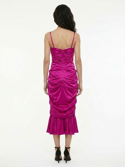 Dress by Dolce & Gabbana for women in silk polyamide & cotton purple features an sultry silhouette defined by a and , falling to an sultry midi for a sultry look.