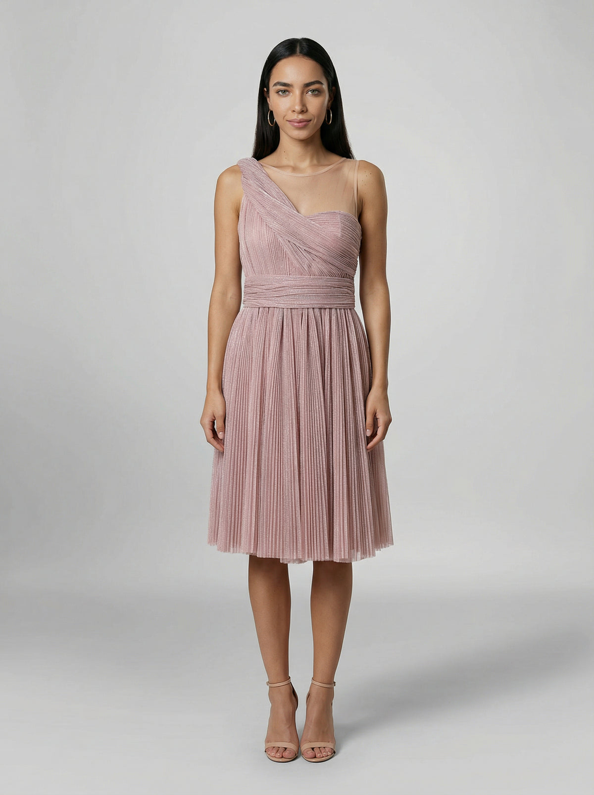 Dress by Dolce & Gabbana for women in polyester cotton nylon & silk purple features an cute silhouette, detailed with a sleeveless and that elegantly flows into a cute short.
