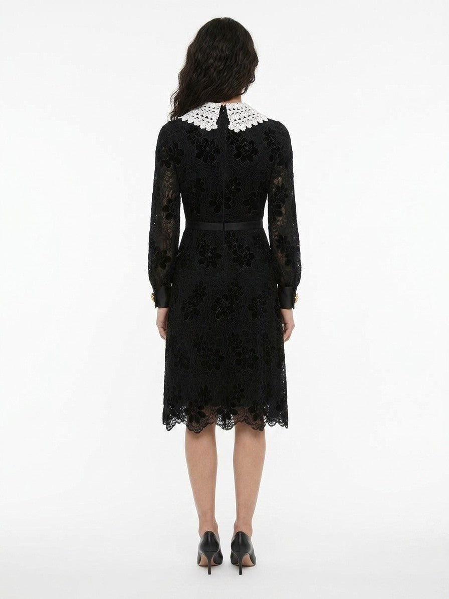 Dress by Dolce & Gabbana for women in polyamide polyester & cotton black & patterned features an cute silhouette, detailed with a and that elegantly flows into a cute midi.