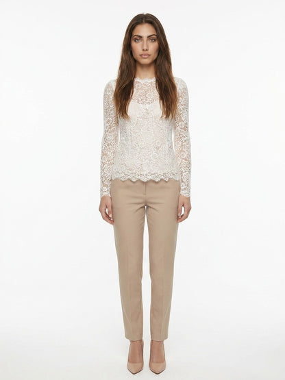 Shirt by Dolce & Gabbana for women in cotton polyamide viscose & silk cream presents a discerning silhouette, showcasing a sophisticated and for a truly discerning finish.