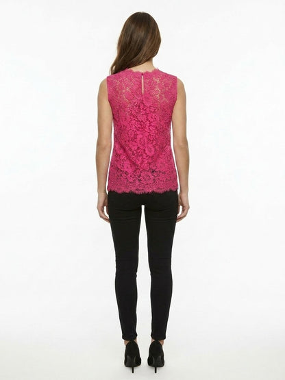 T-Shirt by Dolce & Gabbana for women in cotton polyamide viscose & silk pink features an edgy silhouette, meticulously detailed with a sophisticated and for a truly edgy finish.