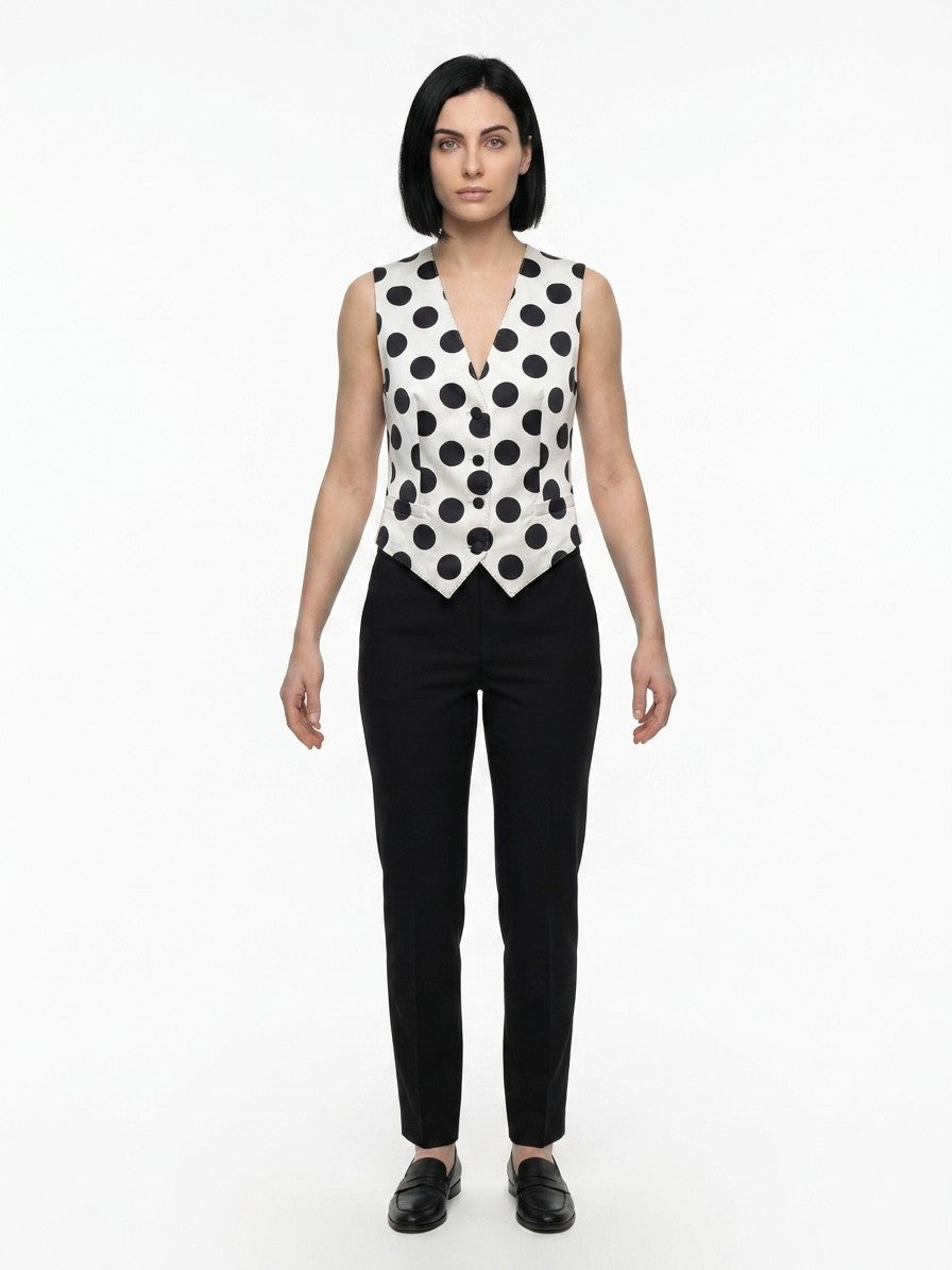Vest by Dolce & Gabbana for women in virgin cashmere silk polyamide & wool multicolor showcases a utilitarian silhouette, artfully incorporating and a utilitarian for a truly utilitarian finish.