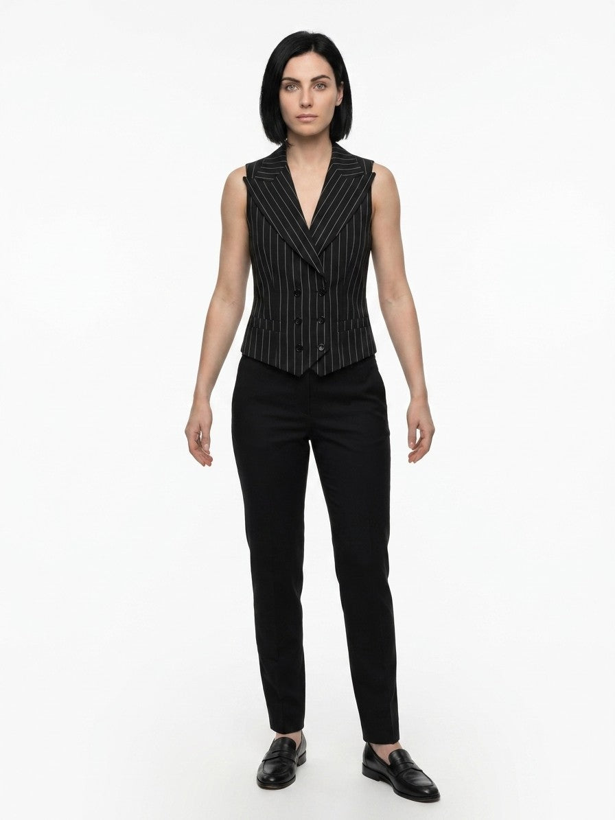 Vest by Dolce & Gabbana for women in virgin wool & silk multicolor features a enviable silhouette, elegantly detailed with a enviable and functional for a enviable finish.