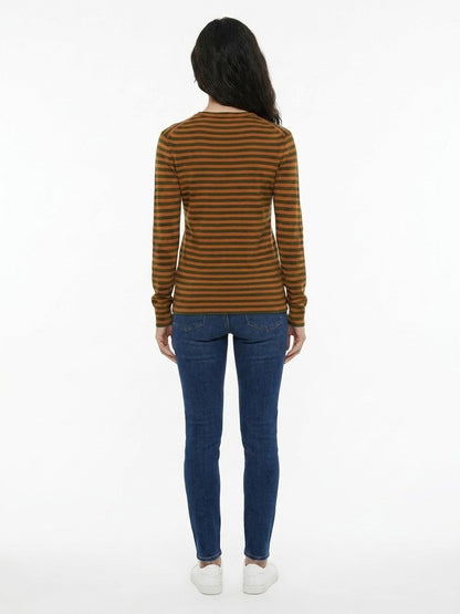Sweatshirt by Dolce & Gabbana for women in cashmere multicolor presents a smart casual silhouette, featuring a smart casual and for a sophisticated look.