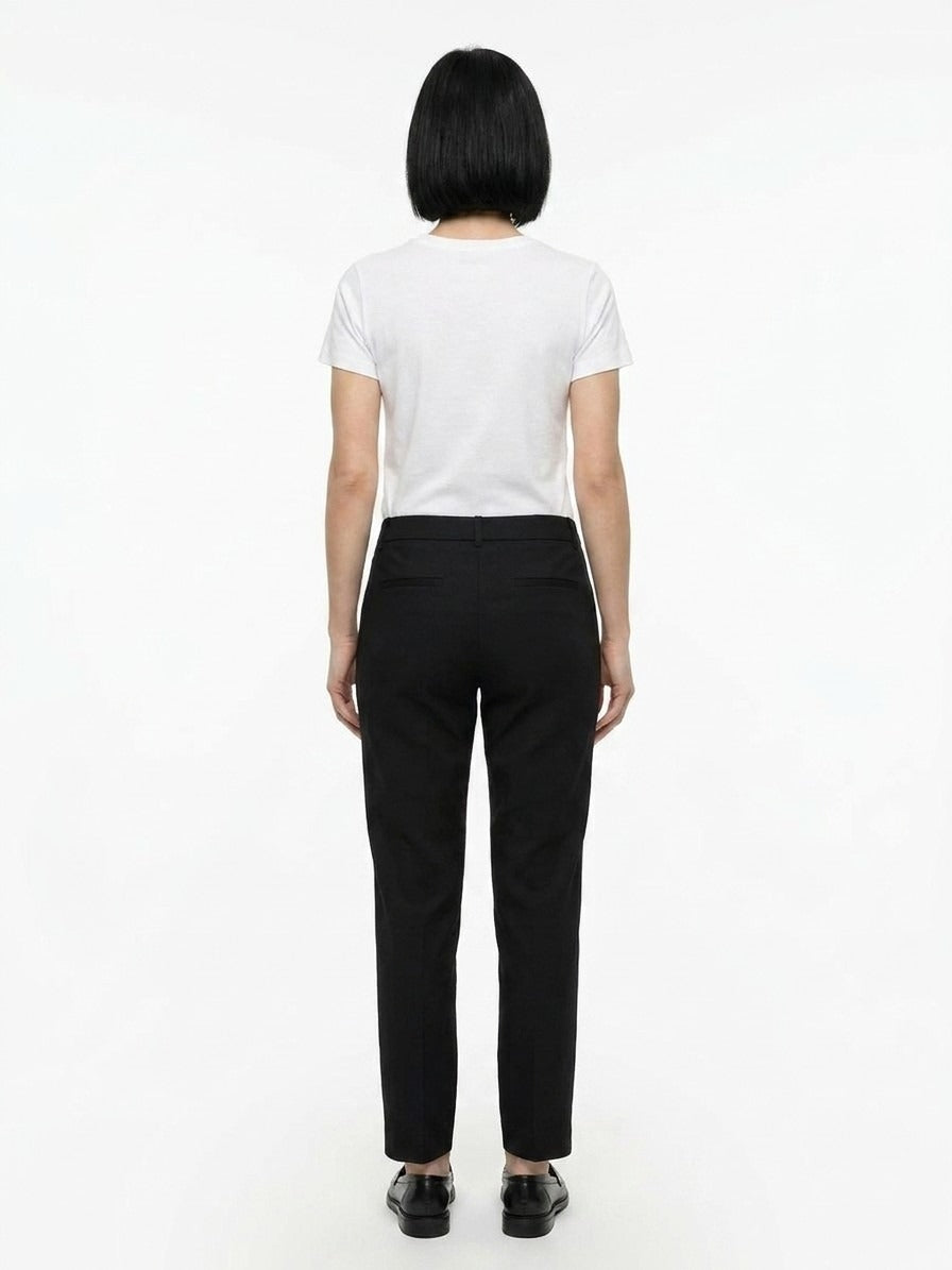 Joggers by Dolce & Gabbana for women in stretch cotton black features a polished silhouette with a polished , reaching a polished long and finished with a polished .
