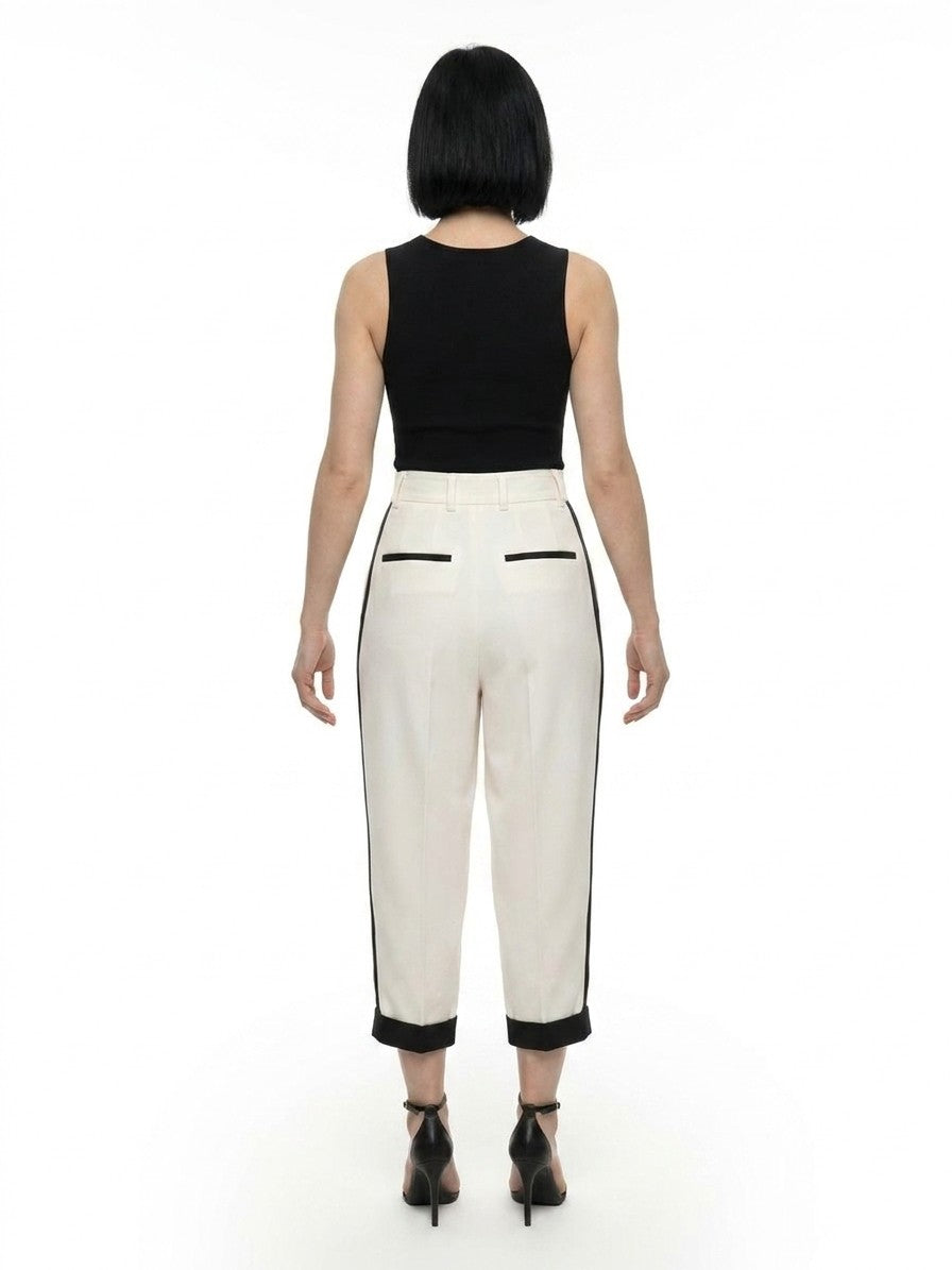 Casual Pants by Dolce & Gabbana for women in virgin wool white features an refined tailoring silhouette, showcasing a premium with a and long cut for a refined tailoring look.