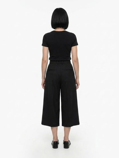 Casual Pants by Dolce & Gabbana for women in stretch polyamide cotton navy features an sartorial and long with a cut for a sartorial finish.