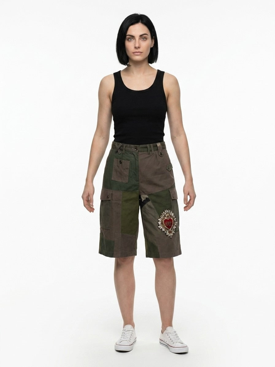 Joggers by Dolce & Gabbana for women in cotton military-green features an sophisticated and with a precise long, creating a sophisticated and sophisticated silhouette.