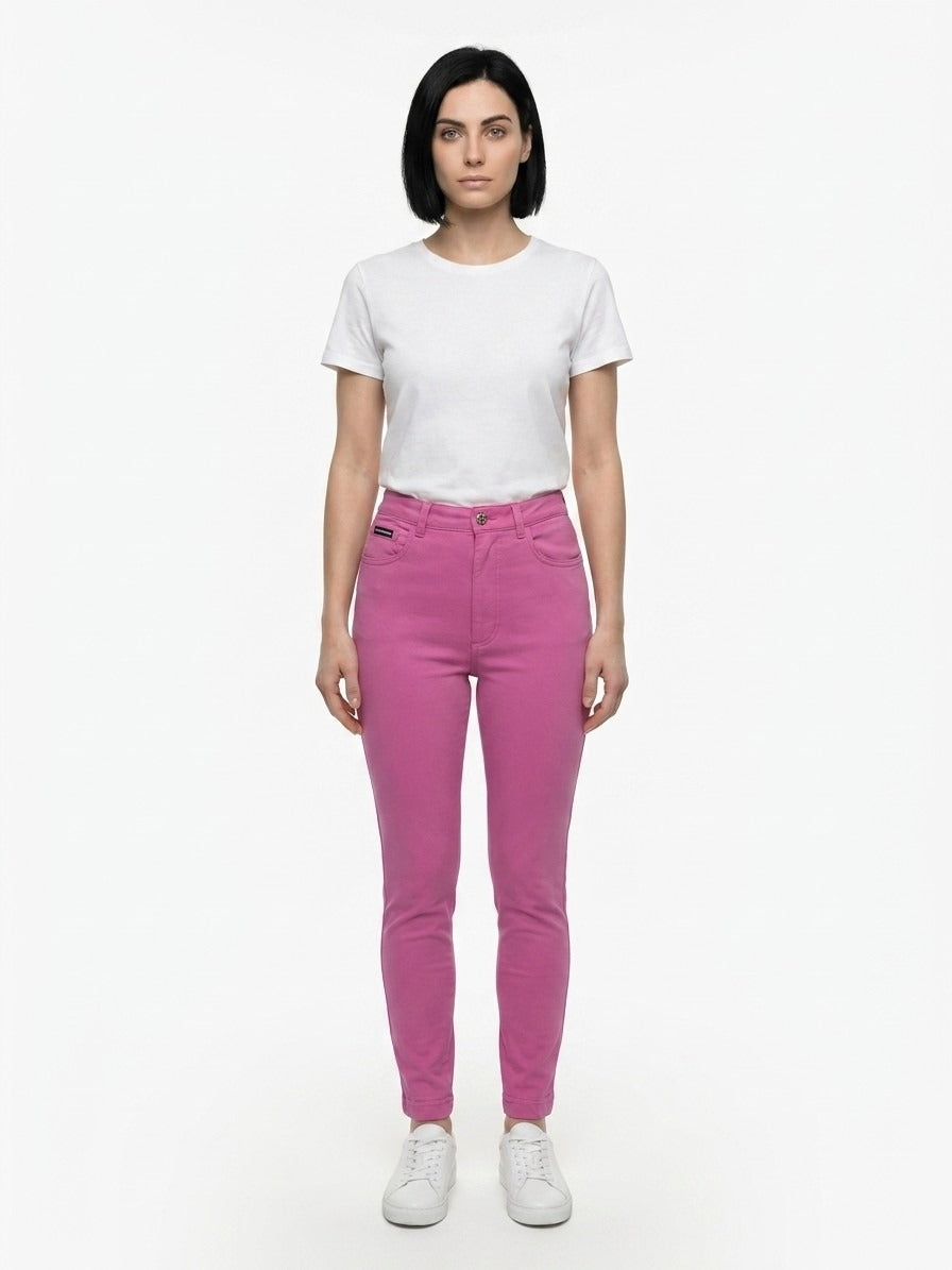 T-Shirt by Dolce & Gabbana for women in stretch cotton pink showcases a chic silhouette, artfully detailed with a chic and for a chic finish.