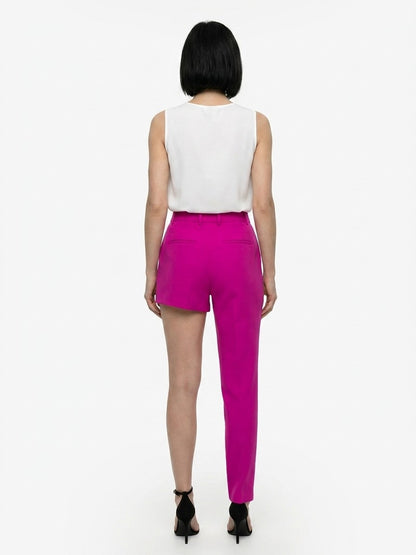 Pants by Dolce & Gabbana for women in virgin wool pink features a utilitarian with a utilitarian long and to create a sophisticated, premium look.