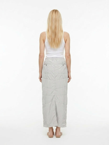 Skirt by Dolce & Gabbana for women in polyamide & silk gray features a captivating silhouette, showcasing the captivating Women's Polyamide & Silk Long Skirt design with a sophisticated long for a captivating look.
