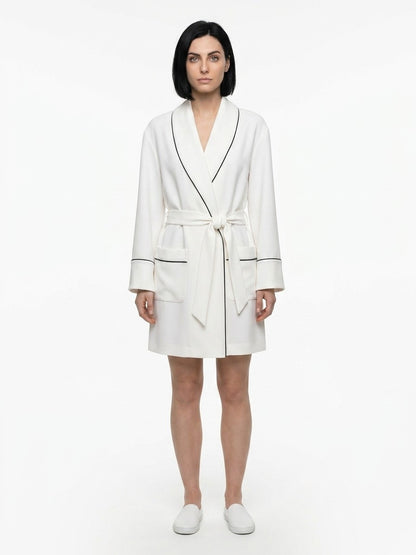 This Pajamas by Dolce & Gabbana for women in viscose silk white features an encompassing silhouette, showcasing the refined craftsmanship of the Women's Viscose Silk Pajamas collection with an encompassing finish.