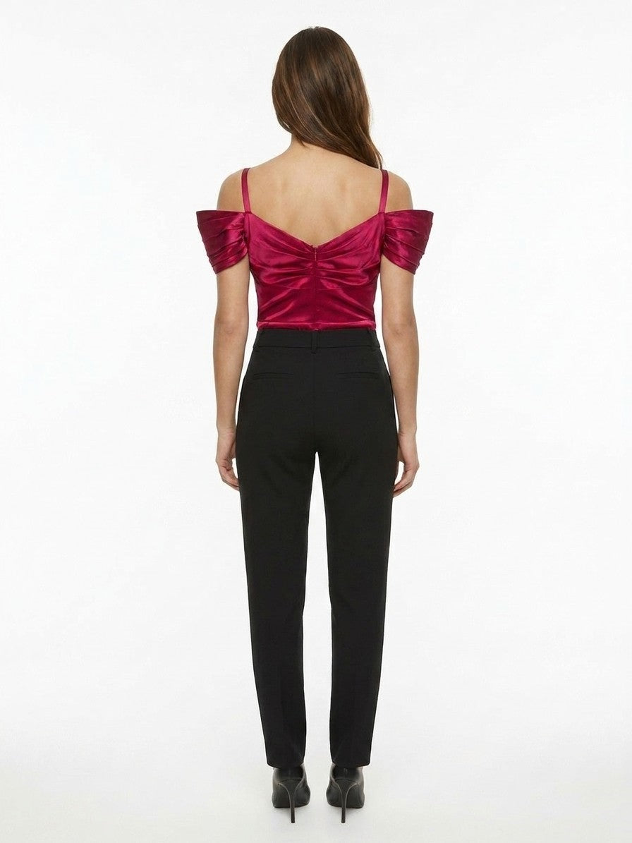 T-Shirt by Dolce & Gabbana for women in silk pink features an edgy silhouette, meticulously detailed with a sophisticated and for a truly edgy finish.