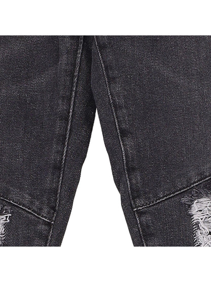 Jeans by Balmain for men in stretch denim cotton black features an refined tailoring silhouette, showcasing a premium slim with a and long cut for a refined tailoring look.