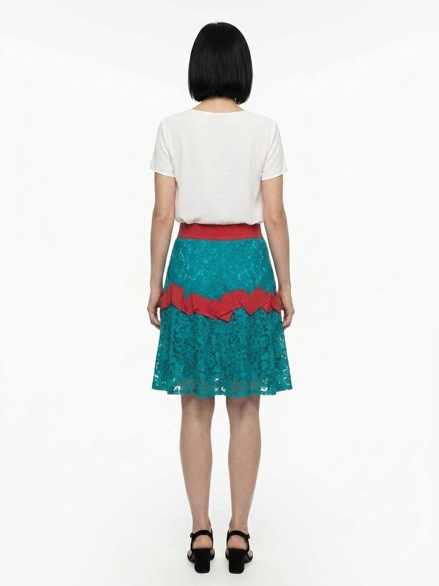 Skirt by Dolce & Gabbana for women in stretch polyamide polyester pink features a contoured silhouette from the Women's Stretch Polyamide Polyester Skirt collection, characterized by its contoured for a contoured finish.