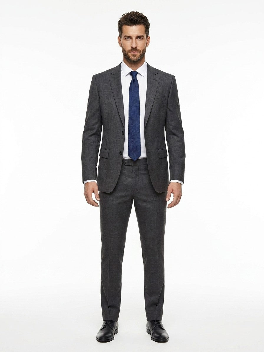 Necktie by Givenchy for men in silk blue & signature showcases a stately silhouette, expertly detailed with a stately finish that perfectly captures the sophisticated essence of the Silk Necktie.