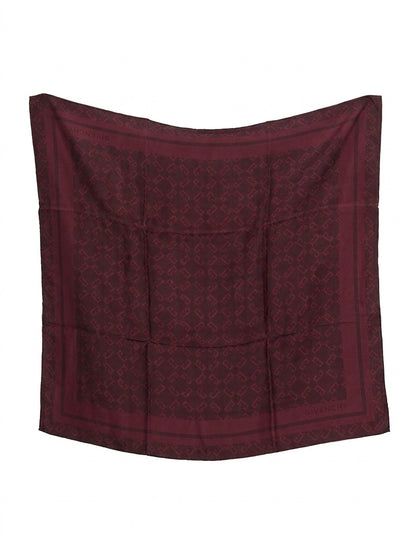 Pocket Square by Givenchy for men in silk burgundy features a distinguished design that beautifully showcases the signature elegance of Silk Pocket Square.