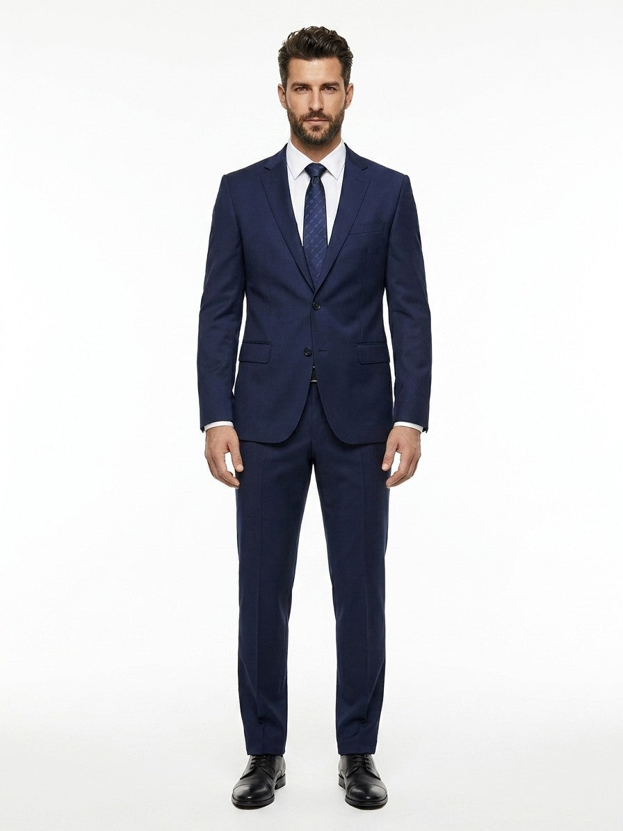 This Necktie by Givenchy for men in silk blue presents a effortless chic silhouette from the Silk Necktie collection, offering a effortless chic finish for a truly effortless chic look.