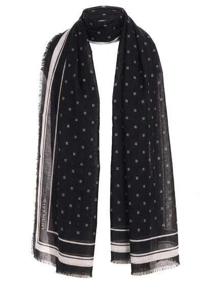 Scarf by Givenchy for women in cashmere silk bicolour features a snug silhouette, perfectly showcasing the elegant drape and premium finish of the Cashmere Silk Square Scarf.
