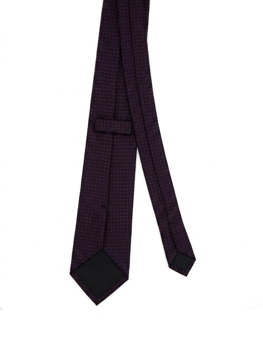 Necktie by Givenchy for men in silk purple features a distinguished silhouette, artfully capturing the essence of the distinguished Silk Necktie design for a sophisticated look.