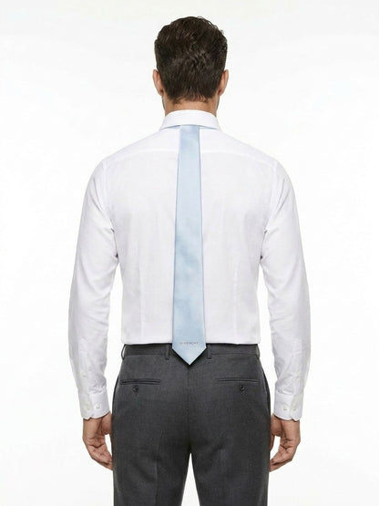 Necktie by Givenchy for men in silk bicolour features an stately silhouette that beautifully highlights the sophisticated style of the Silk Necktie.
