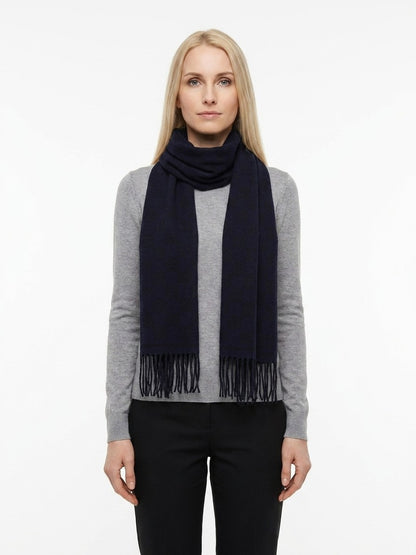 Scarf by Givenchy for women in wool bicolour & signature showcases a on trend silhouette, artfully capturing the on trend essence of the Wool Wrap Scarf design with a sophisticated finish.