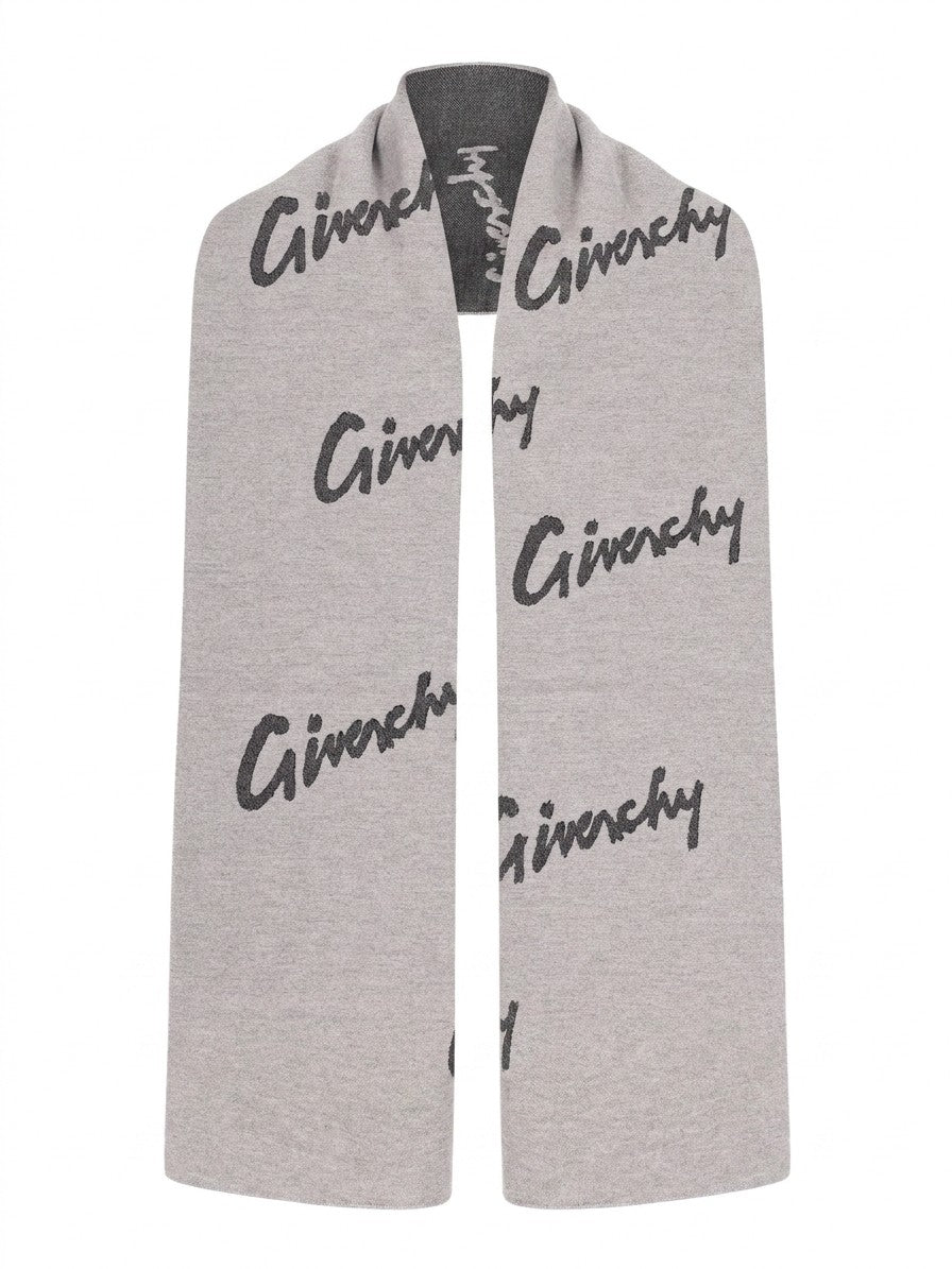Scarf by Givenchy for women in wool & silk bicolour presents a cosy silhouette, artfully capturing the sophisticated design and premium aesthetic of the Wool & Silk Wrap Scarf.